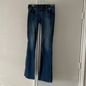American Eagle. Super Stretch Artist Jeans